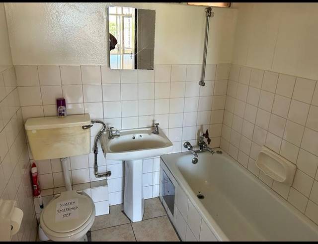 2 BEDROOM APARTMENT FOR SALE IN SUNNYSIDE